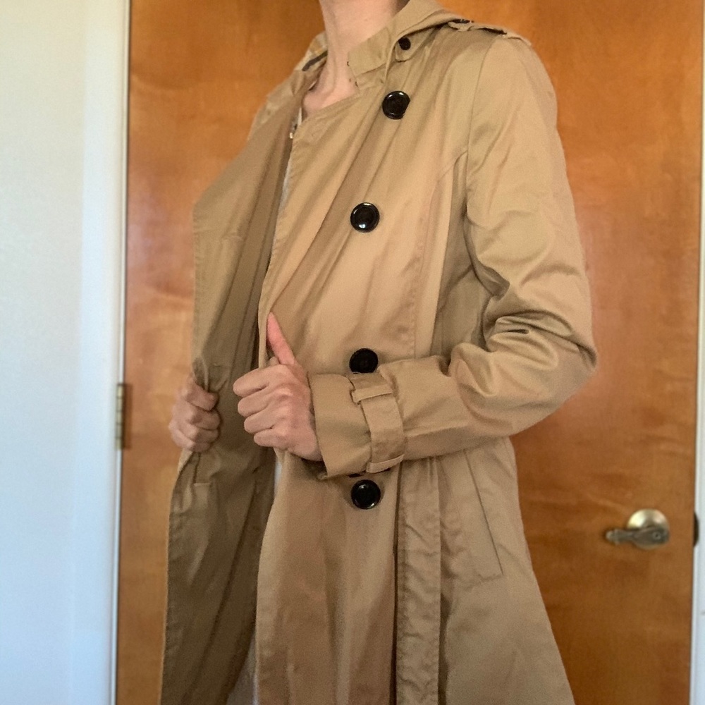 Trenchcoat Camel Size 6